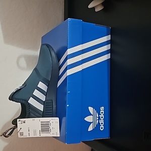 Kids 10.5 dark teal Adidas originals